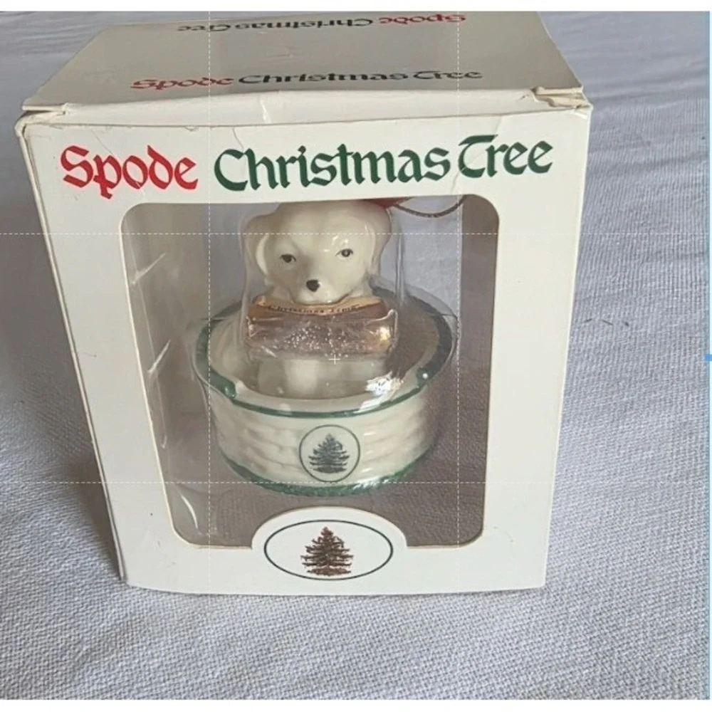 Retired Spode Christmas Tree Puppy in Basket Ornament Gold Newspaper with Box